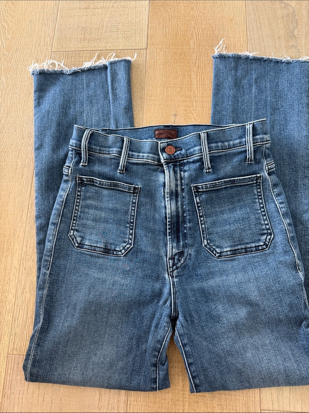 MOTHER HUSTLER PATCH POCKET ANKLE FRAY - OUT FOR THE EVENING - Picture 6 of 10